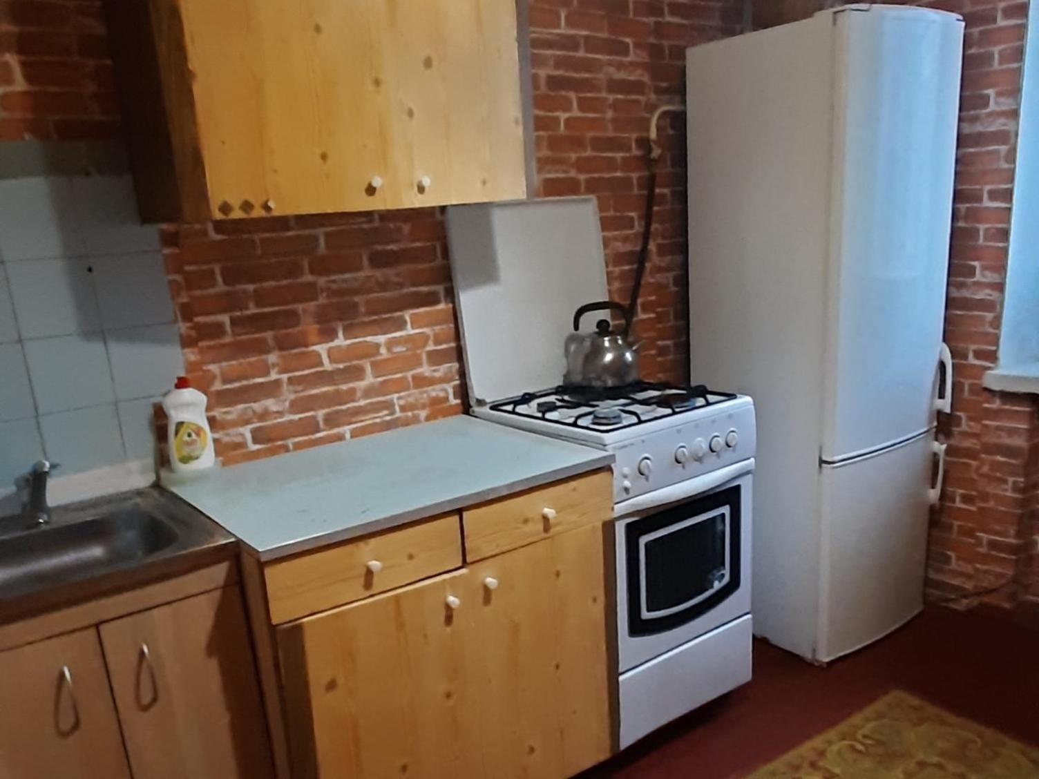Эконом Вариант - Спальный Район Tjernihiv Exteriör bild